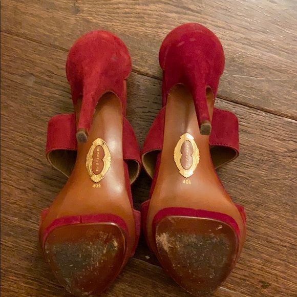 Elie Tahari Red Suede Platform Heels - Picture 2 of 4